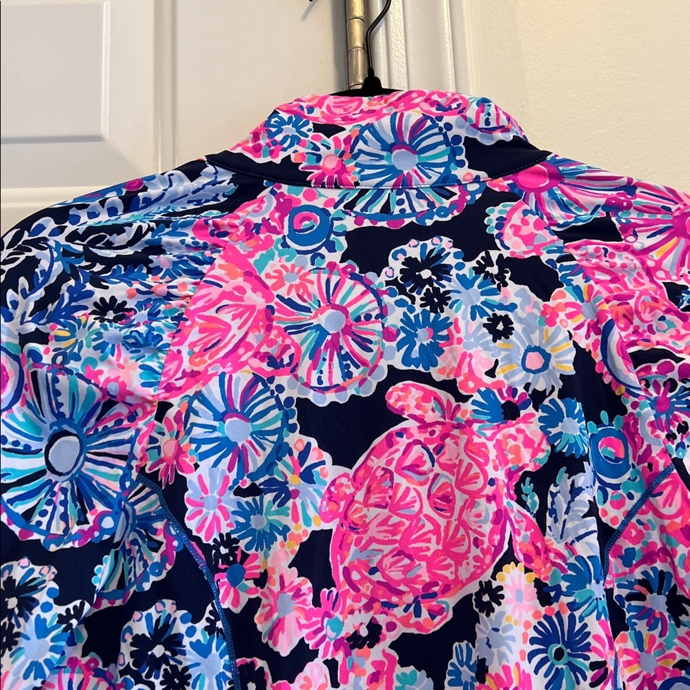 Lilly Pulitzer size M Justine crop zip top - Picture 4 of 4